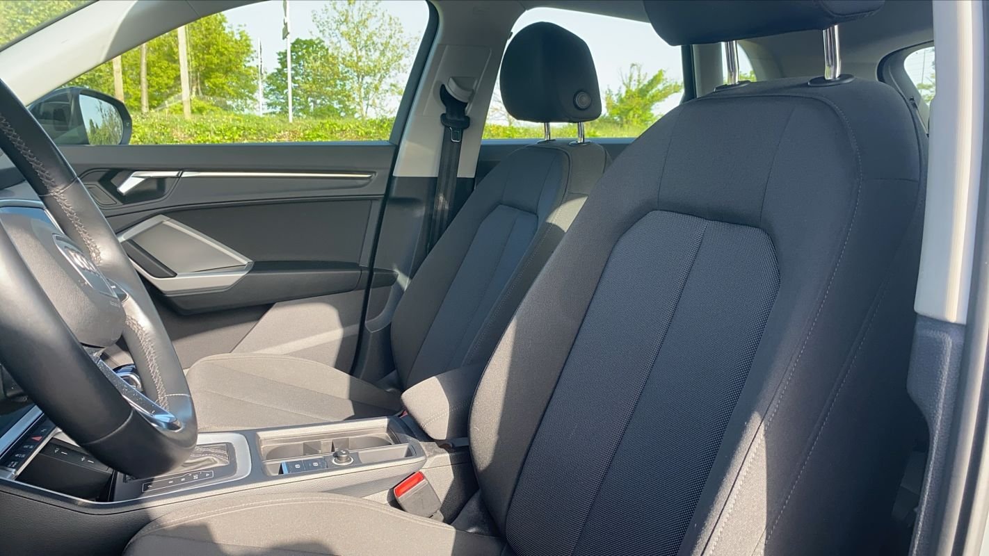 Audi Q3 - Photo 25