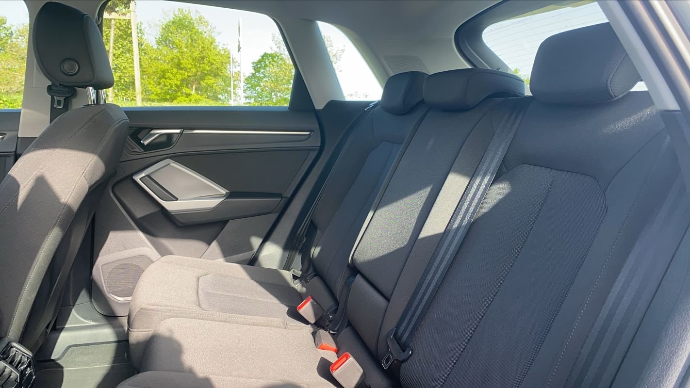 Audi Q3 - Photo 9