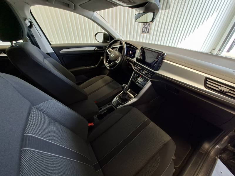 Volkswagen T-Roc - Photo 11