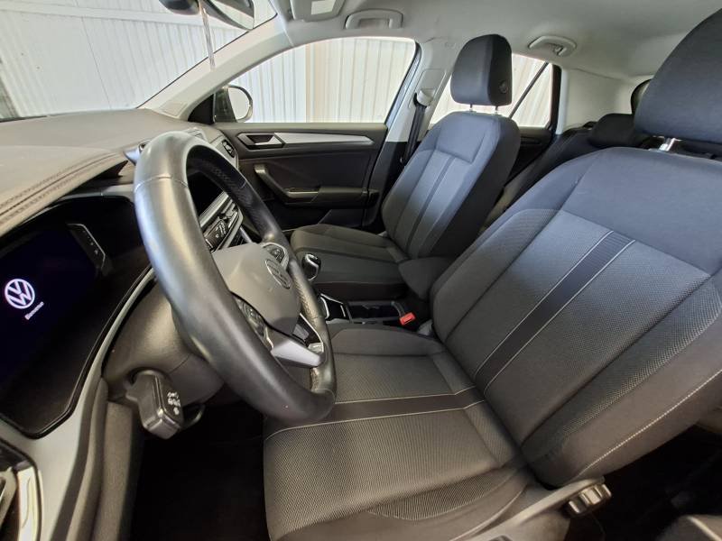 Volkswagen T-Roc - Photo 18