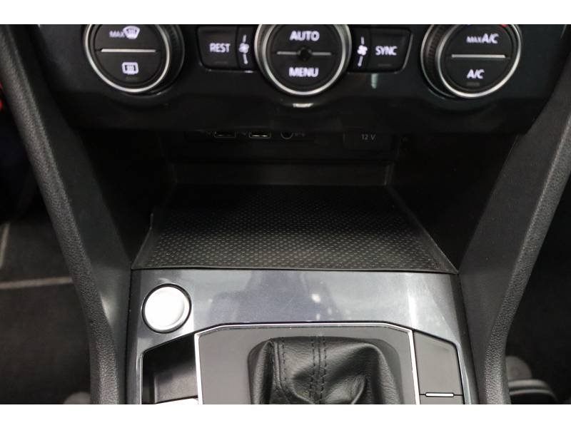 Volkswagen Tiguan - Photo 31