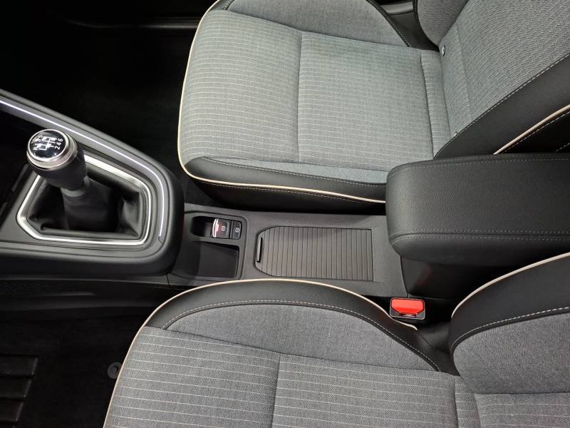 Renault Clio - Photo 22