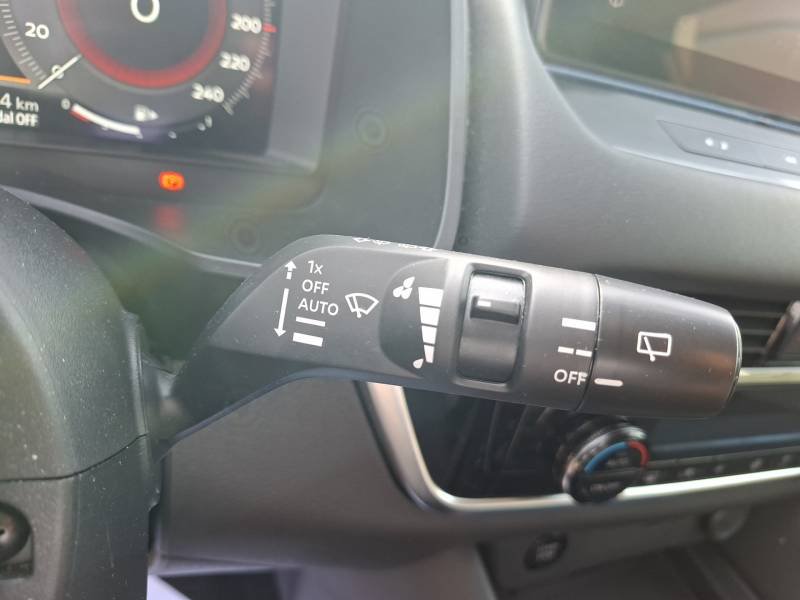 Nissan Qashqai - Photo 25