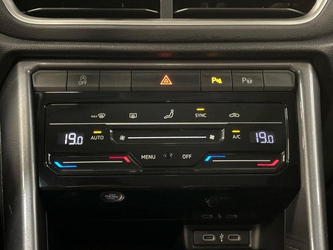 Volkswagen T-Roc - Photo 19