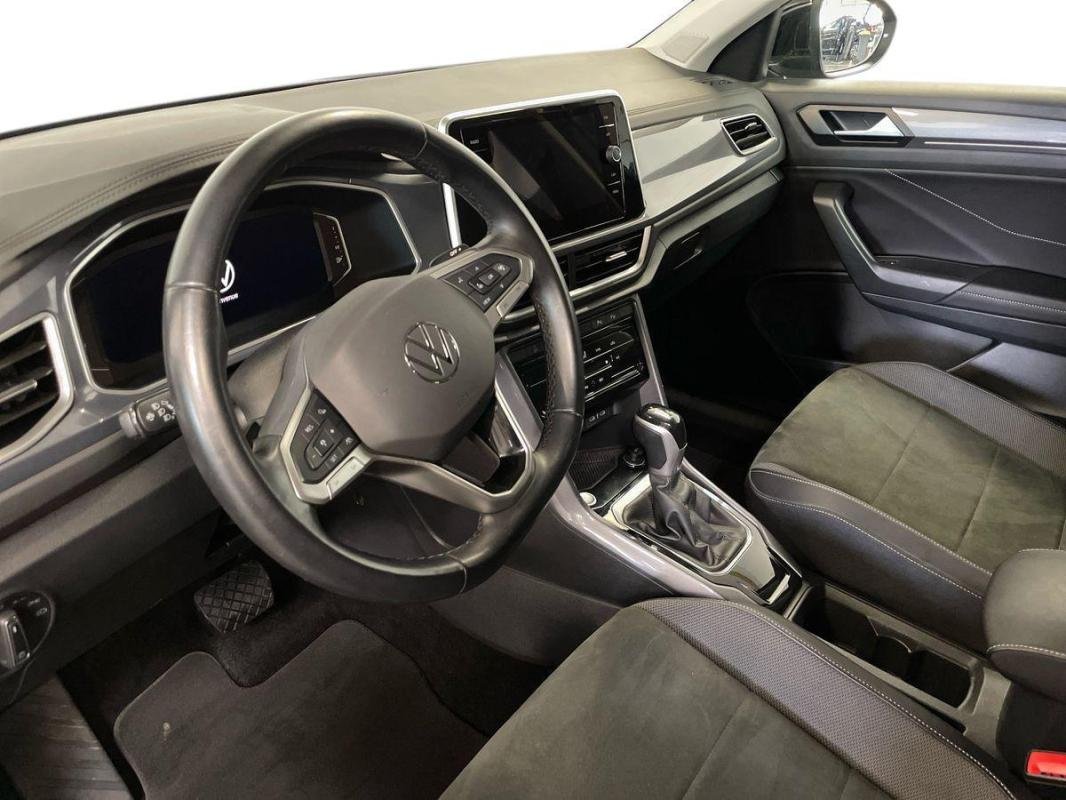 Volkswagen T-Roc - Photo 9