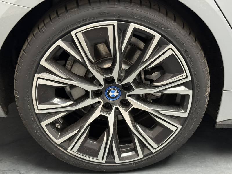 BMW i4 - Photo 12
