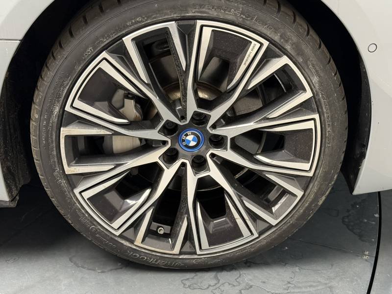 BMW i4 - Photo 13