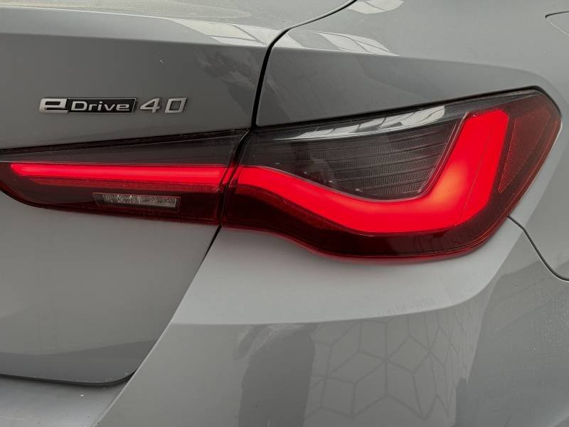 BMW i4 - Photo 15