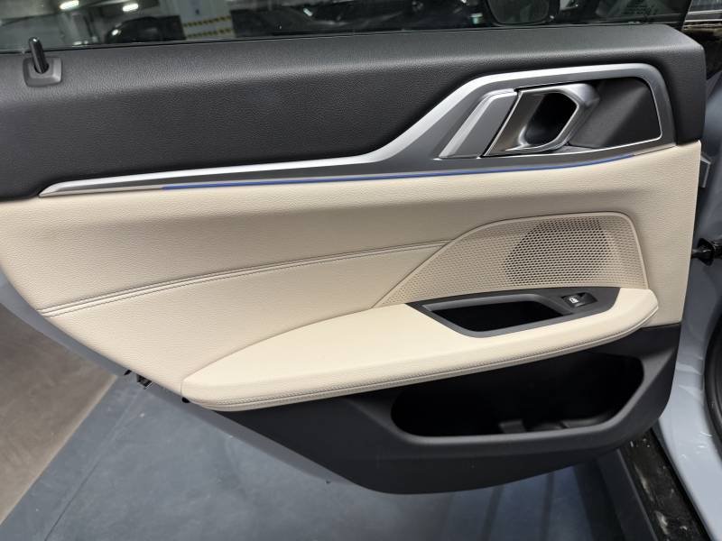 BMW i4 - Photo 17