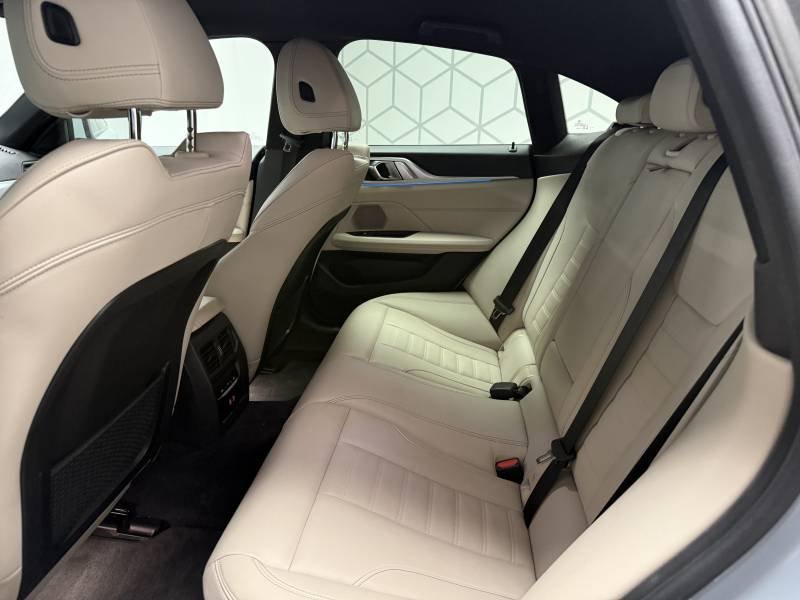 BMW i4 - Photo 18