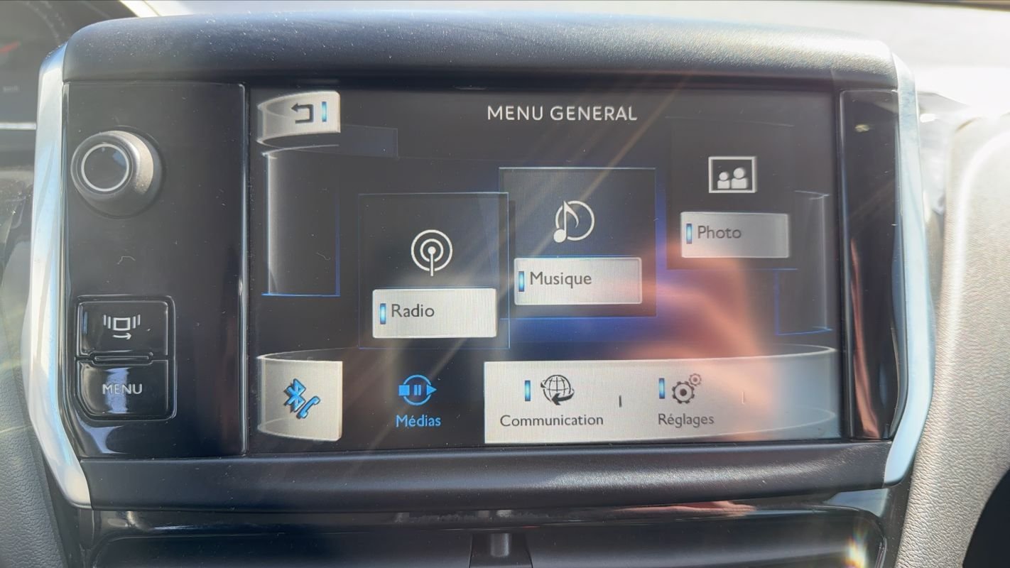 Peugeot 208 - Photo 13