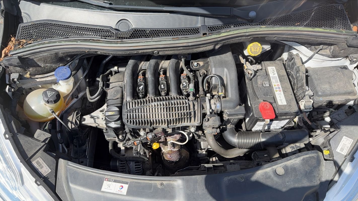 Peugeot 208 - Photo 15