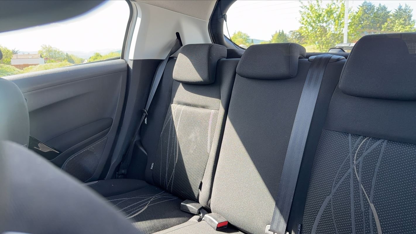 Peugeot 208 - Photo 9