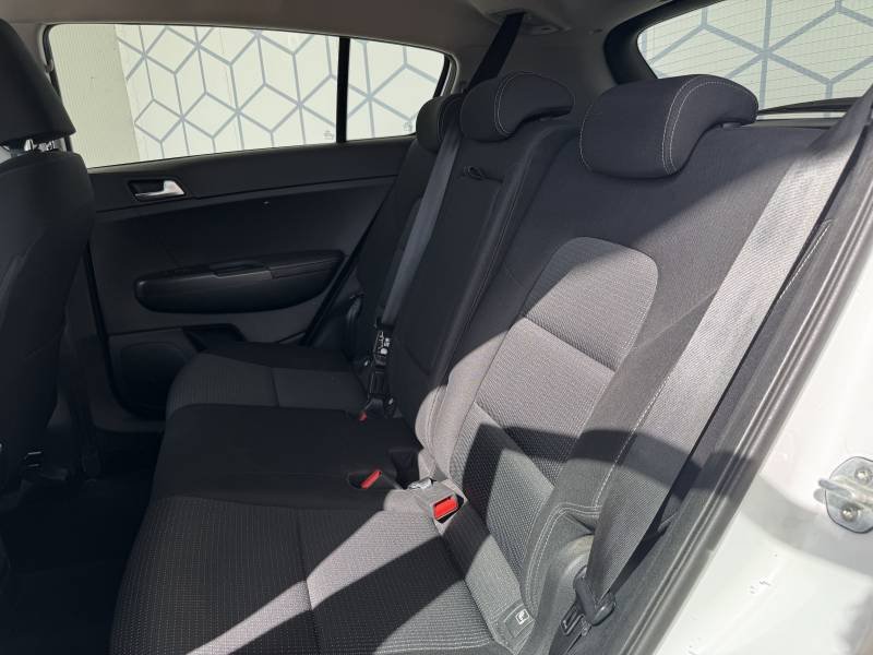 Kia Sportage - Photo 20
