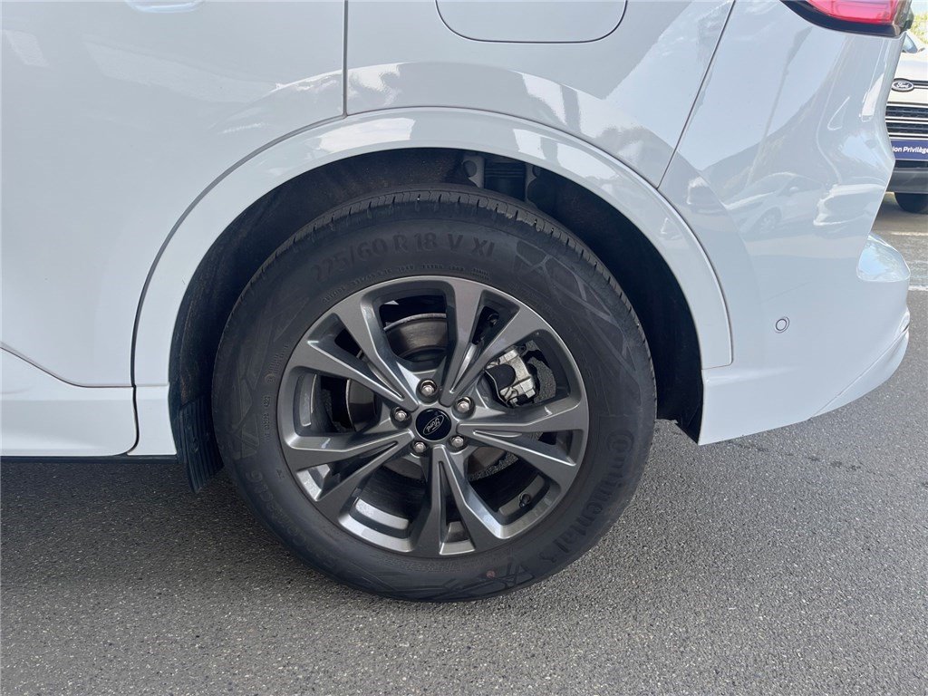 Ford Kuga - Photo 9