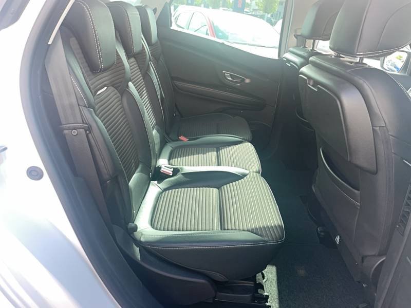 Renault Scénic - Photo 13