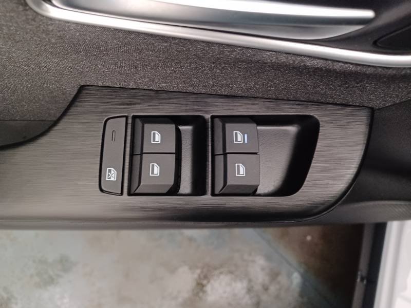 MG ZS - Photo 30