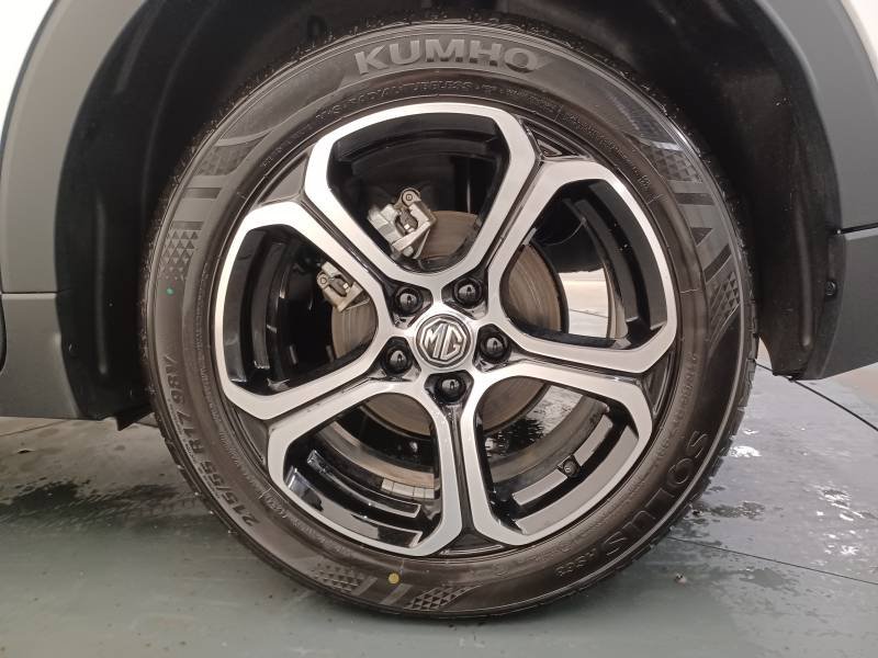 MG ZS - Photo 8