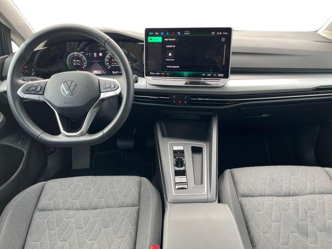 Volkswagen Golf - Photo 8