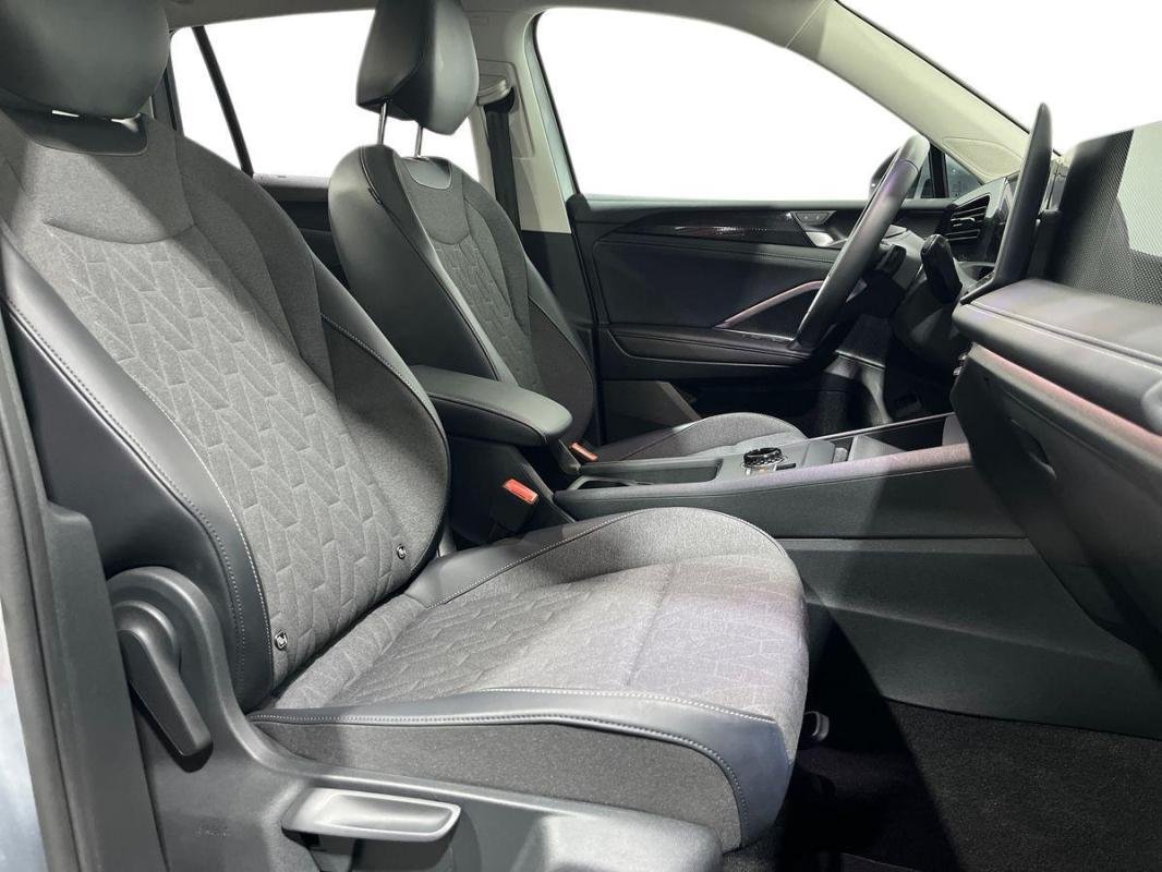 Volkswagen Tiguan - Photo 13