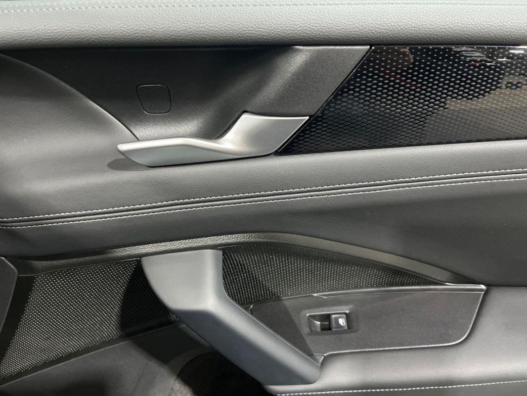 Volkswagen Tiguan - Photo 15