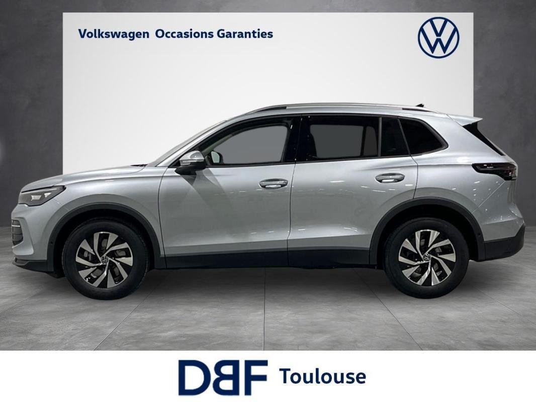 Volkswagen Tiguan - Photo 2