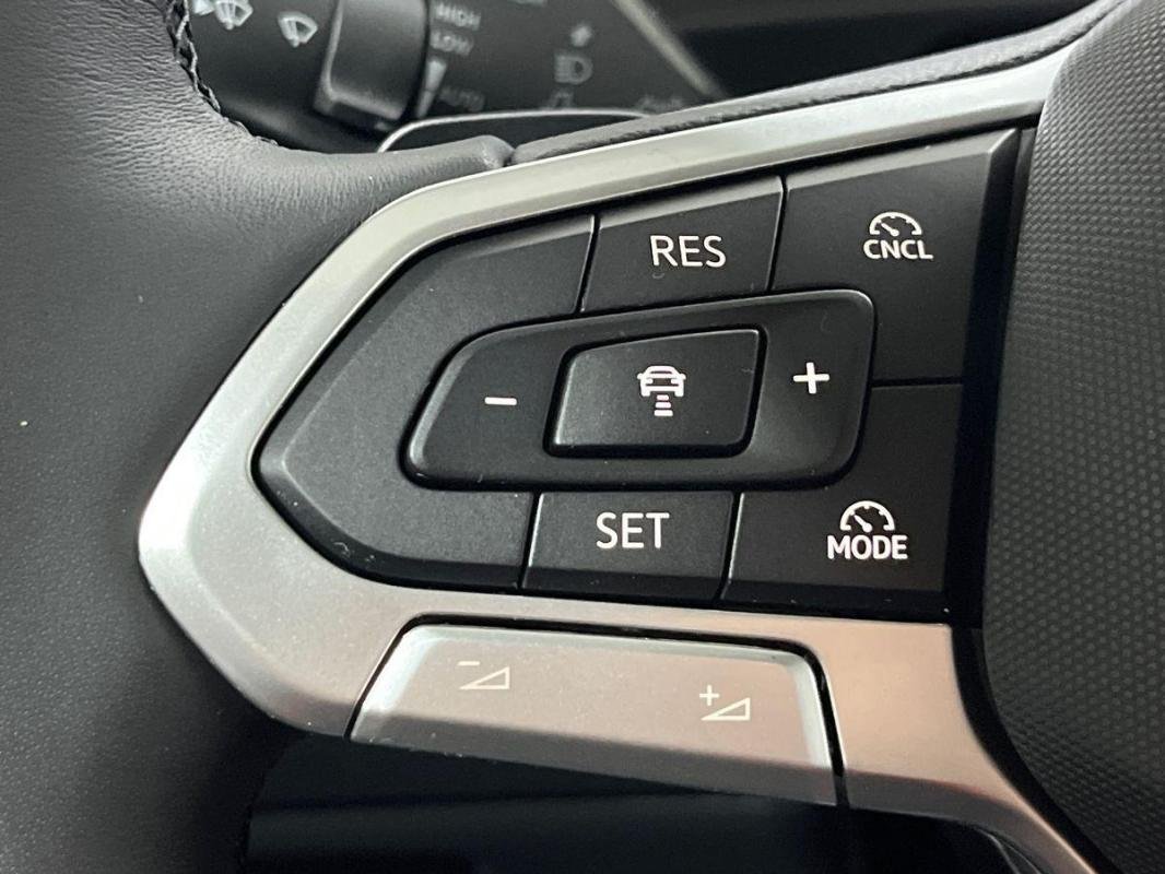 Volkswagen Tiguan - Photo 21
