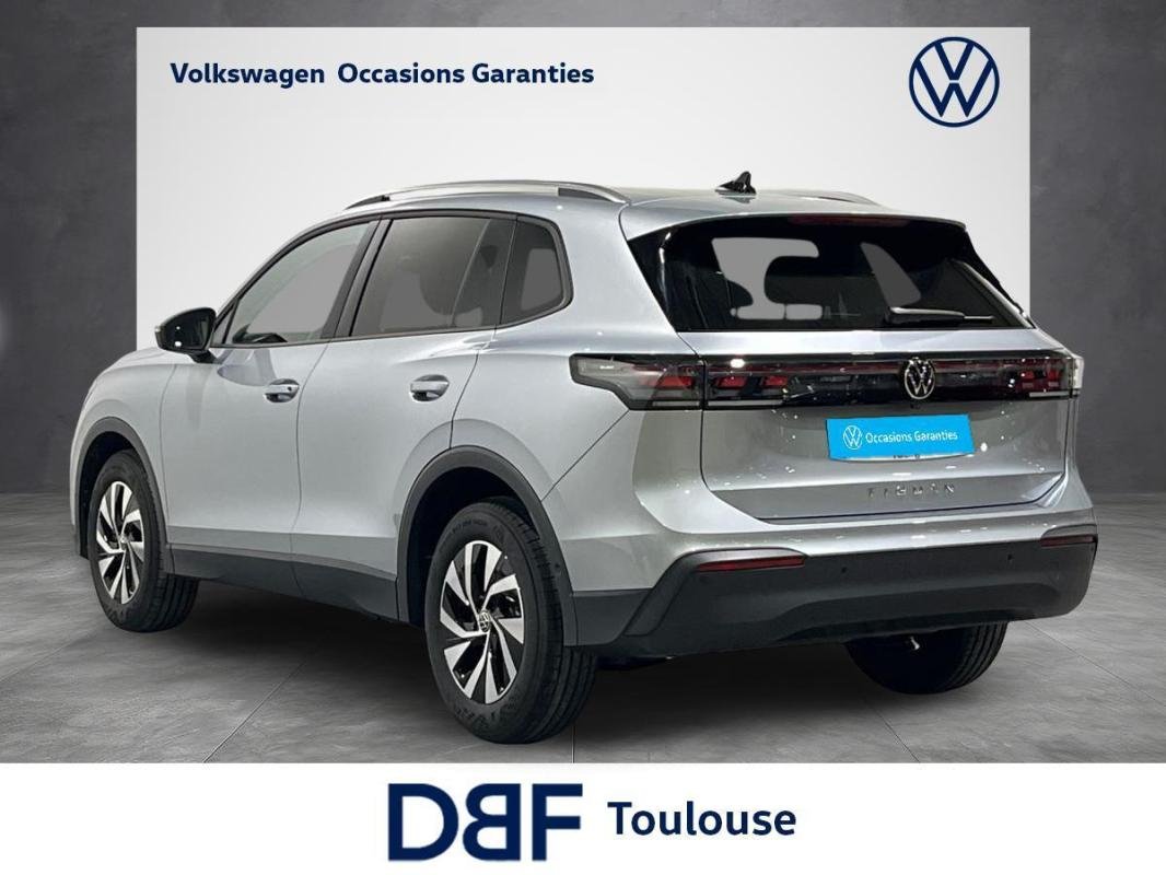 Volkswagen Tiguan - Photo 3