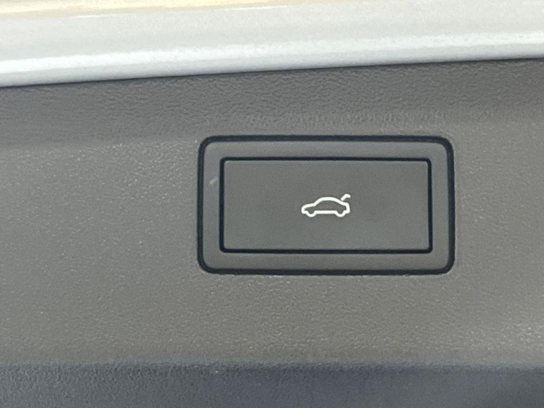 Volkswagen Tiguan - Photo 34