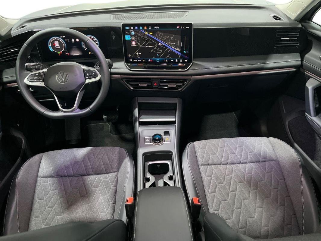 Volkswagen Tiguan - Photo 8