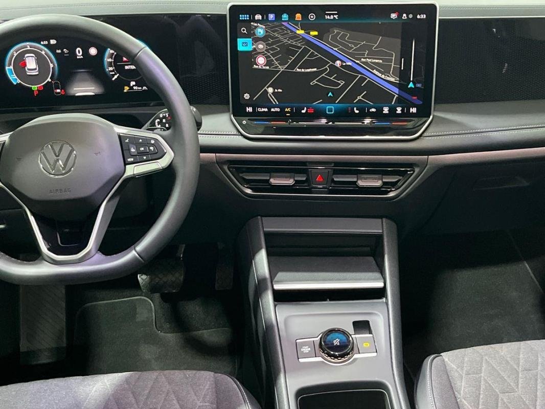 Volkswagen Tiguan - Photo 10