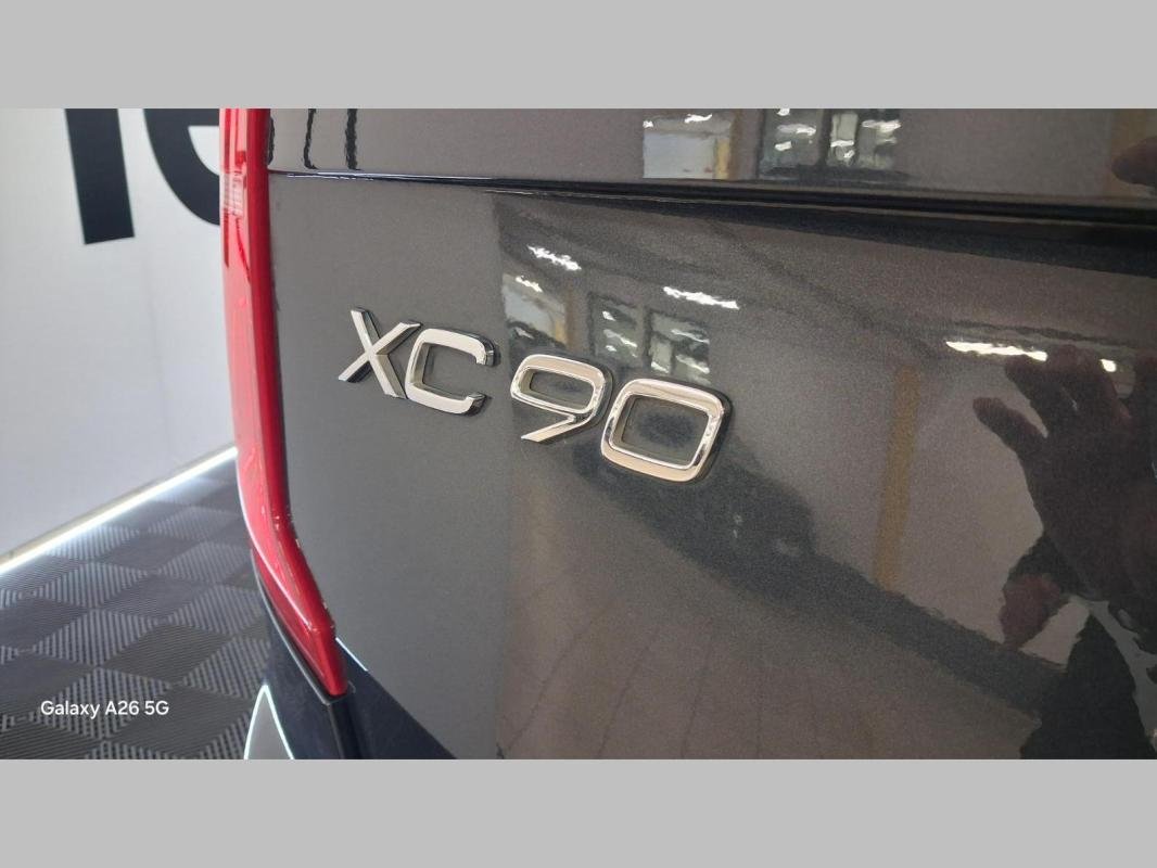 Volvo XC90 - Photo 29