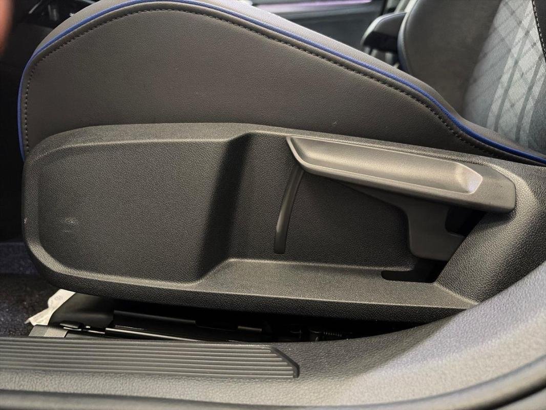 Volkswagen Golf - Photo 21