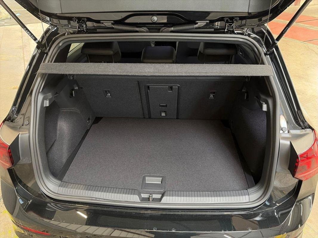 Volkswagen Golf - Photo 10