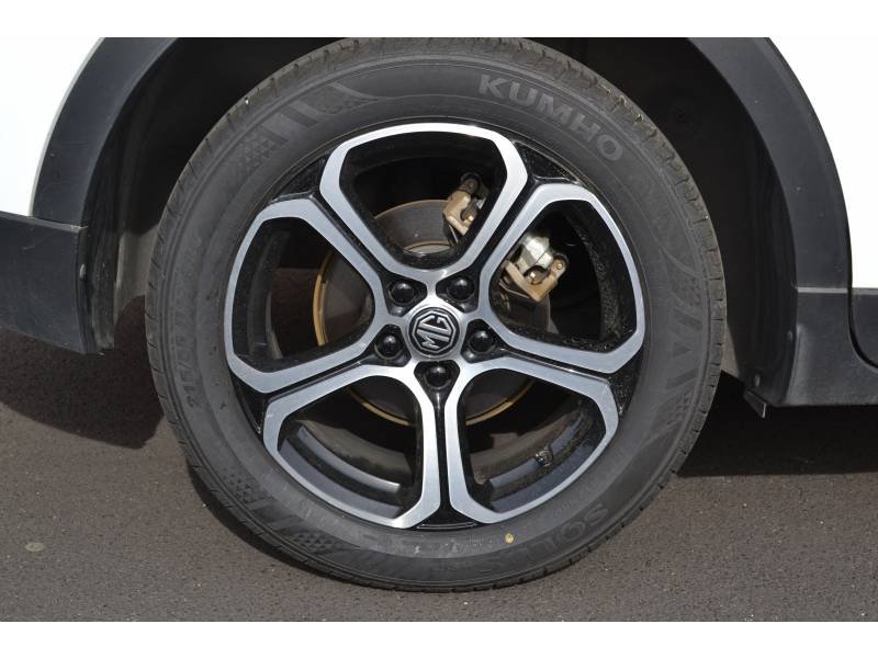 MG ZS - Photo 8