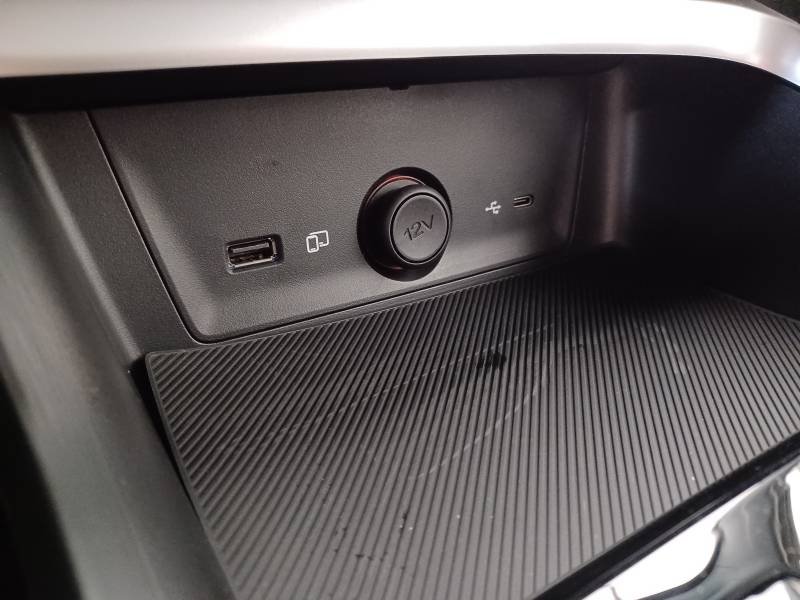 MG ZS - Photo 16