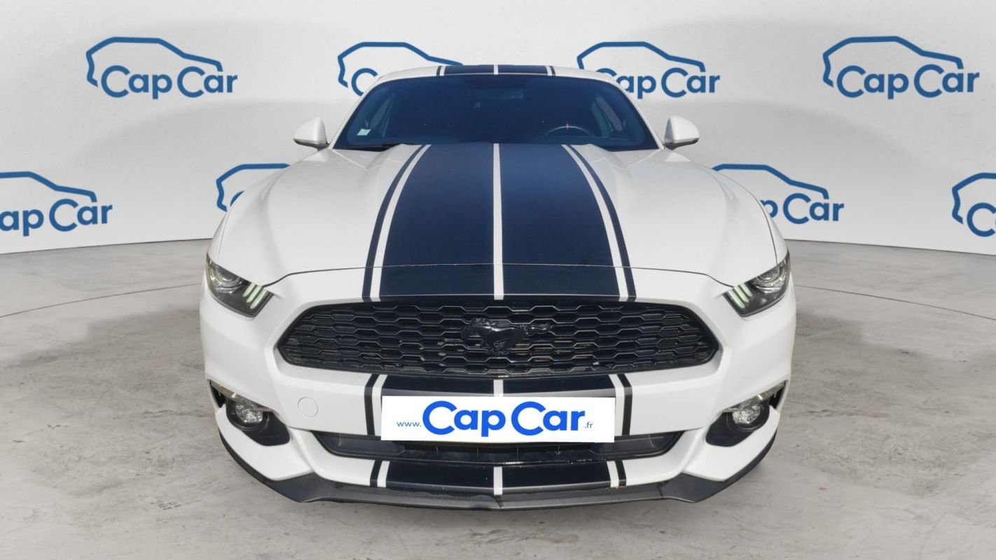 Ford Mustang - Photo 5