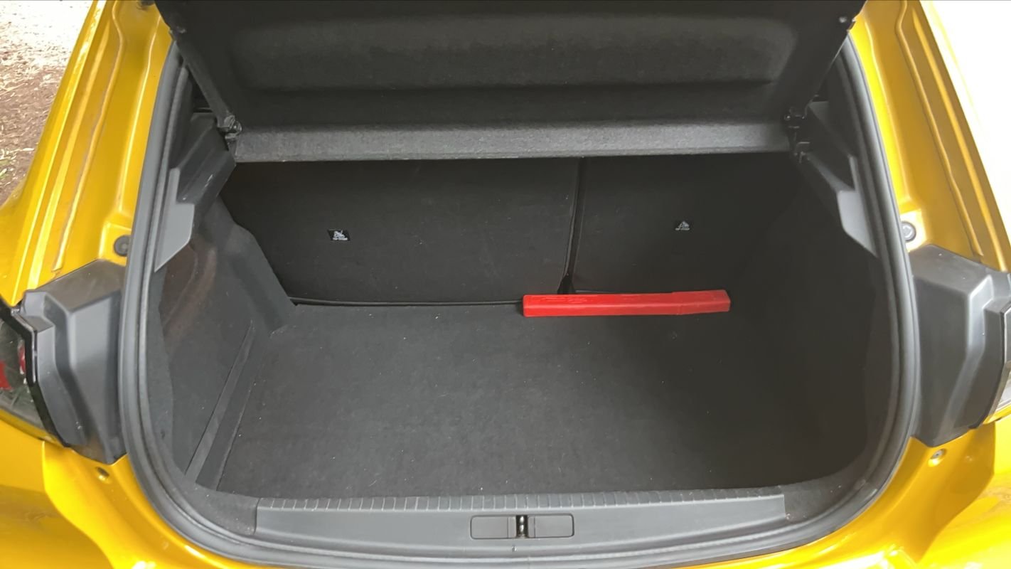 Peugeot 208 - Photo 14
