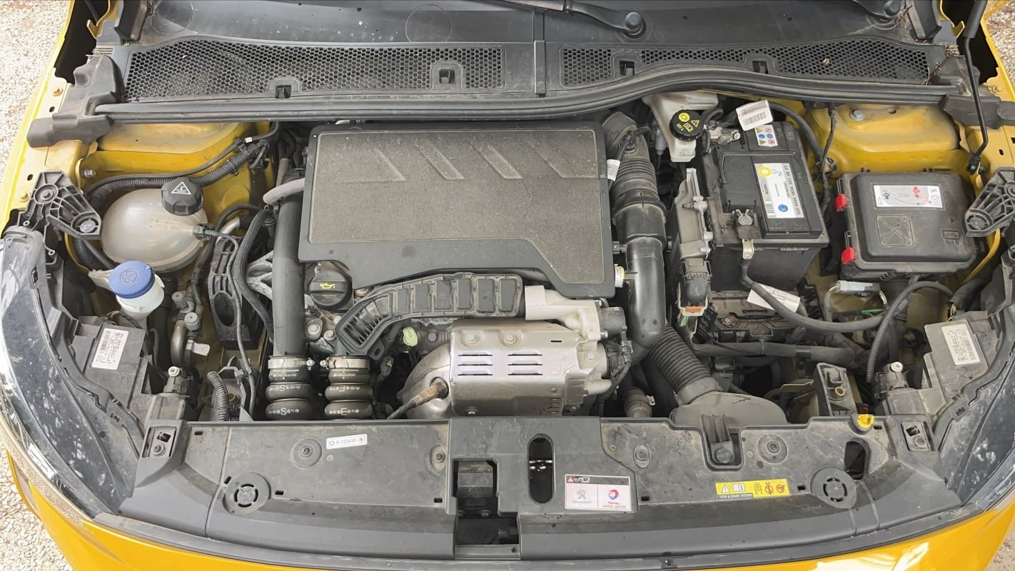 Peugeot 208 - Photo 15