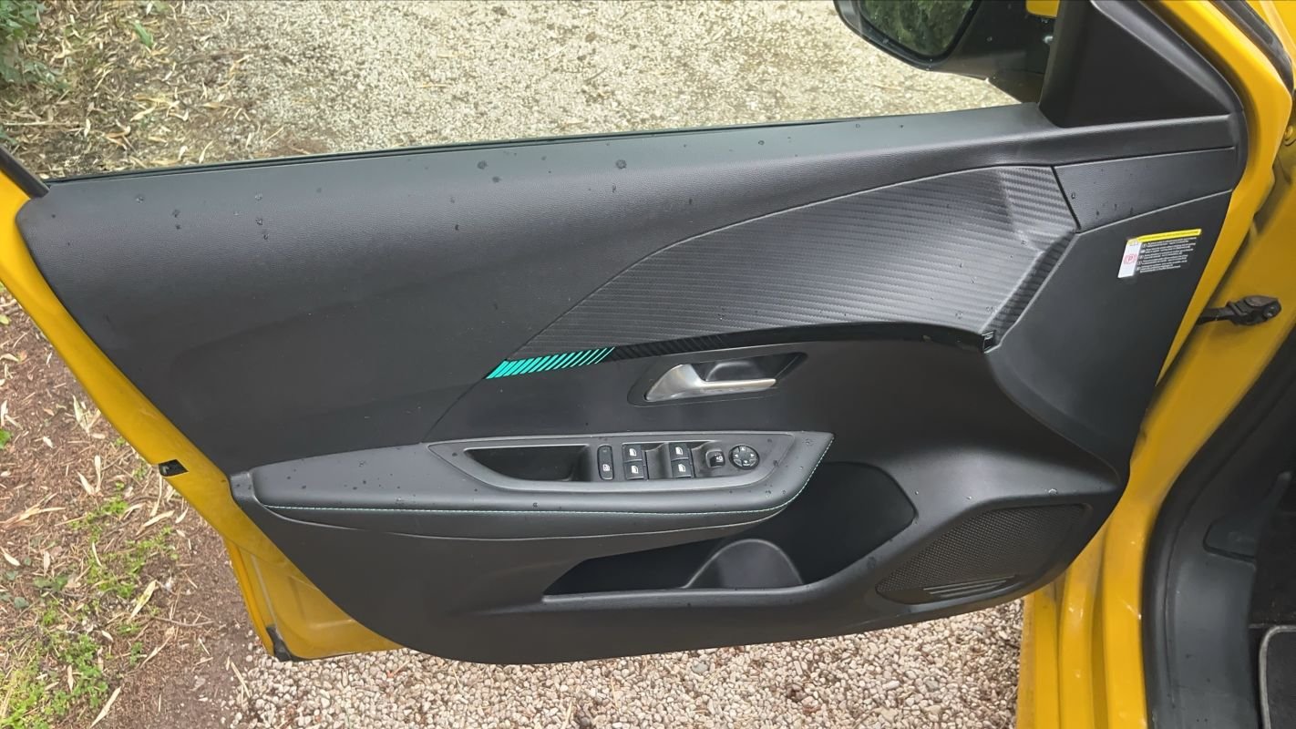 Peugeot 208 - Photo 7