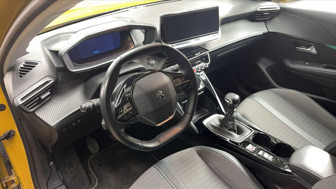 Peugeot 208 - Photo 8