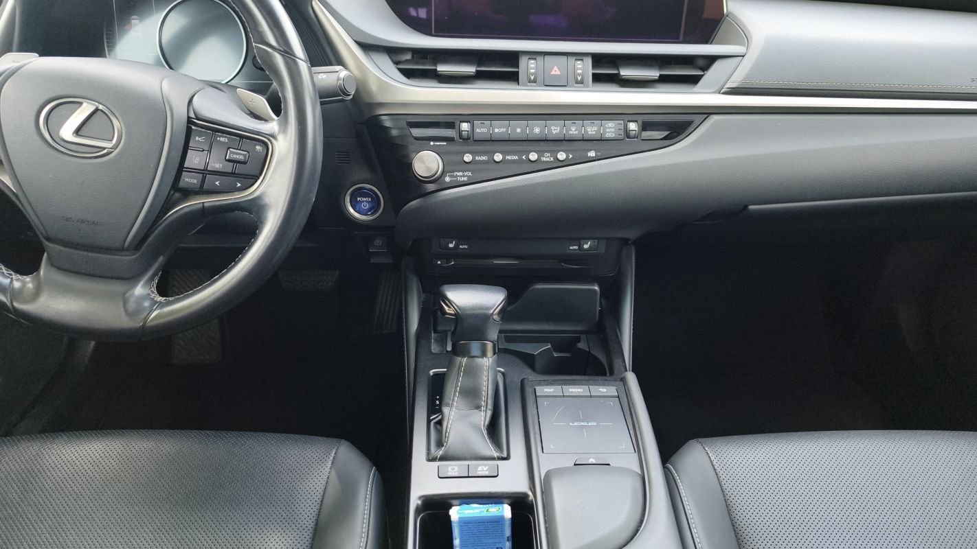 Lexus ES - Photo 13