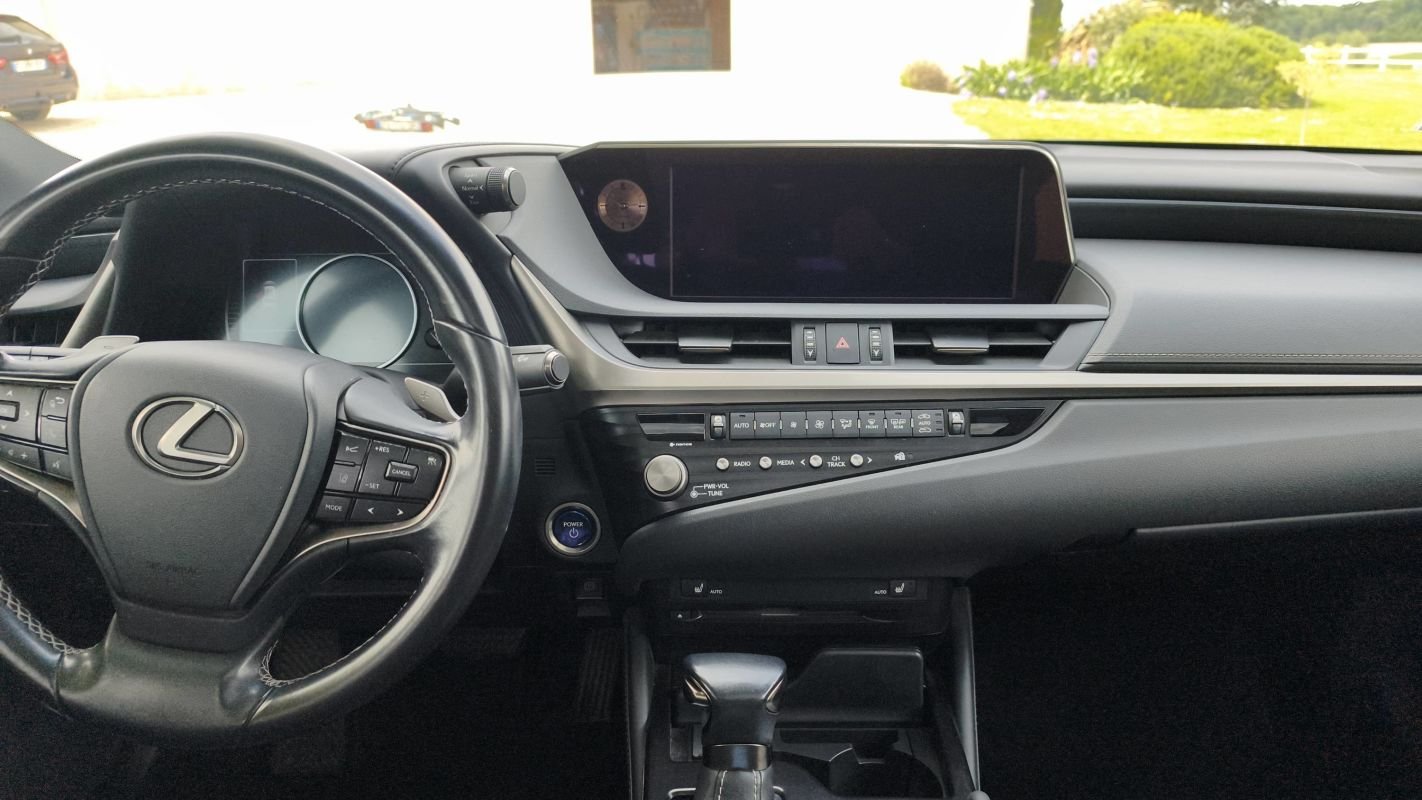 Lexus ES - Photo 22
