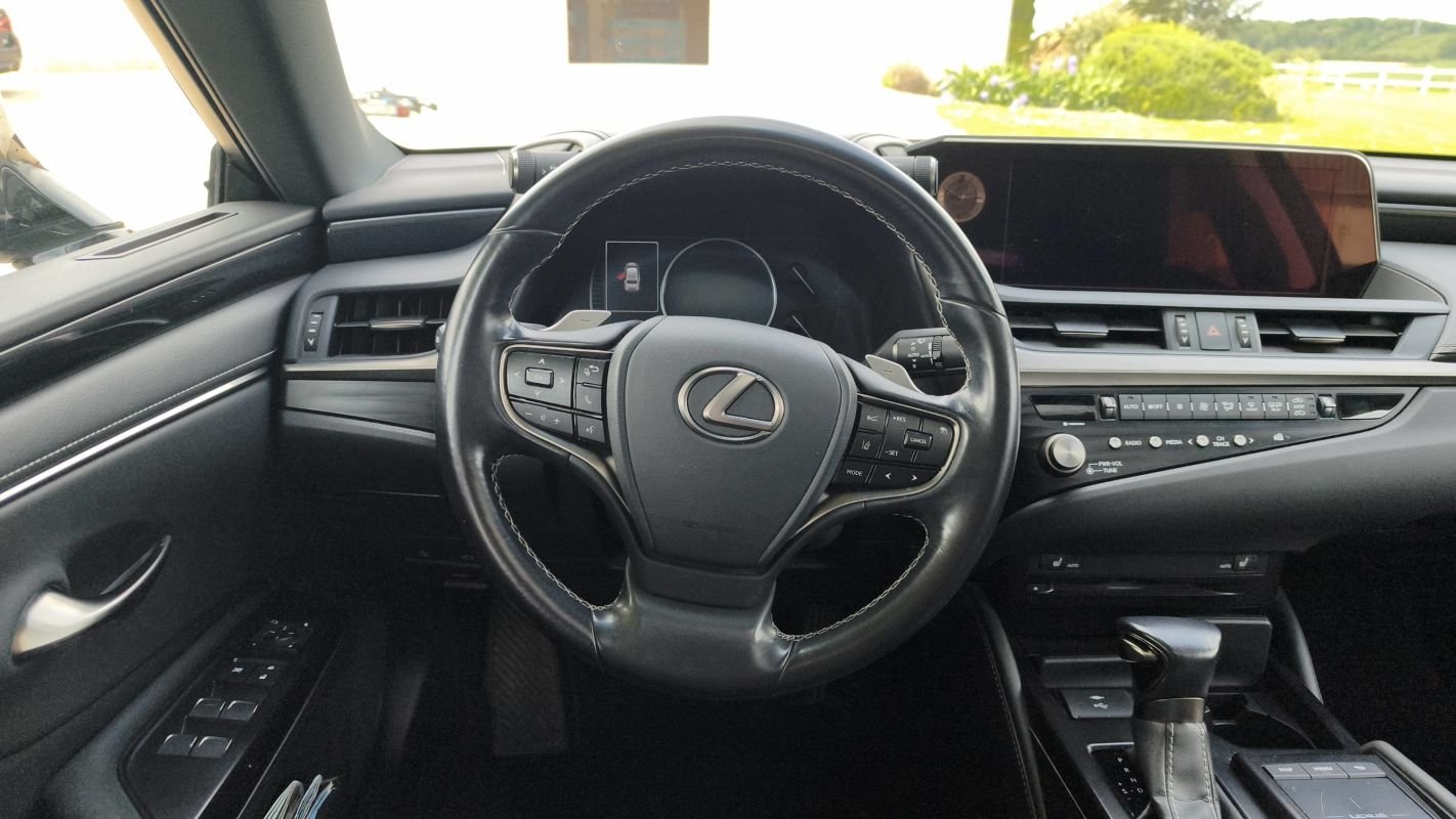 Lexus ES - Photo 23