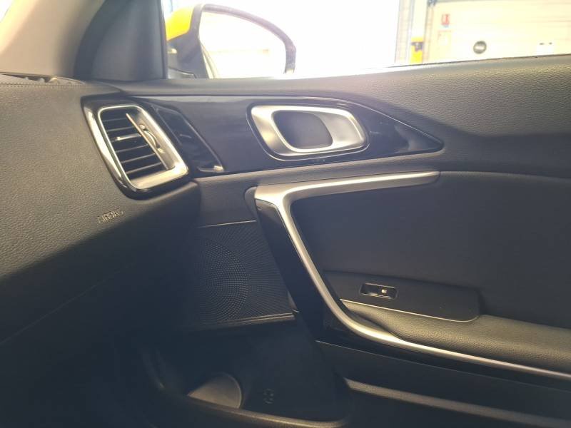 Kia Xceed - Photo 22