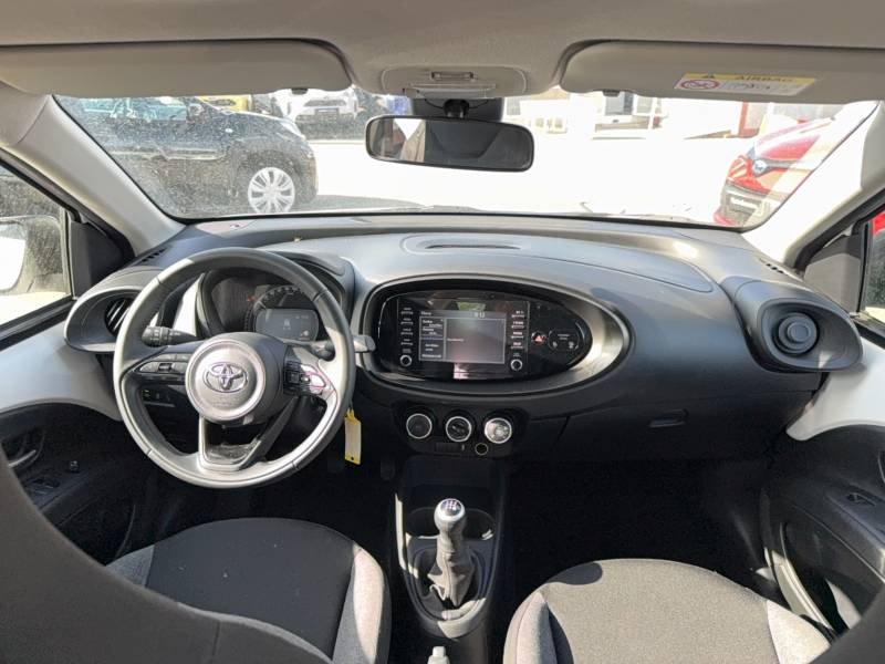Toyota aygo x - Photo 11
