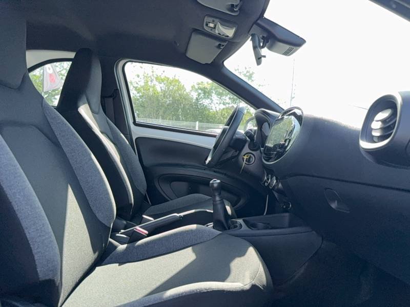 Toyota aygo x - Photo 12