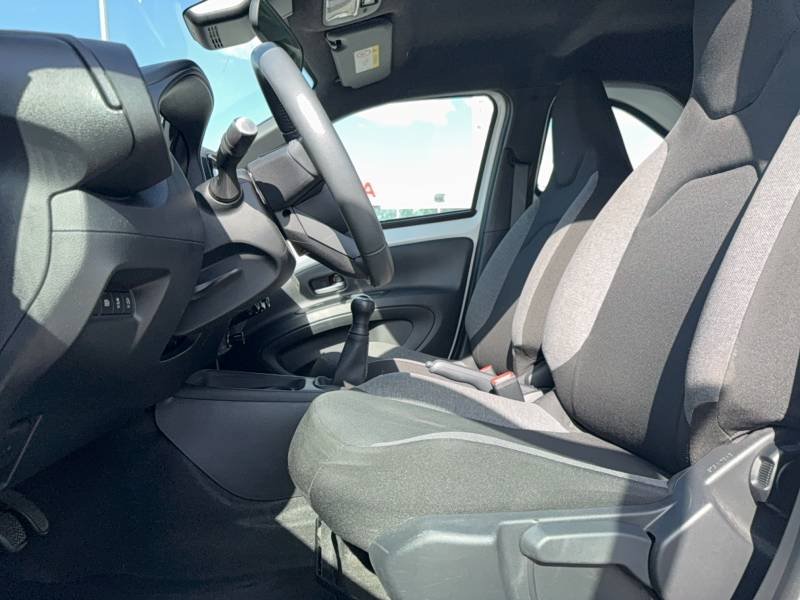 Toyota aygo x - Photo 10