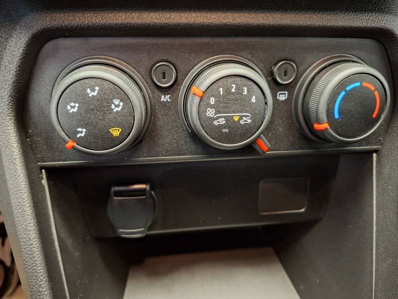 Dacia Sandero - Photo 29