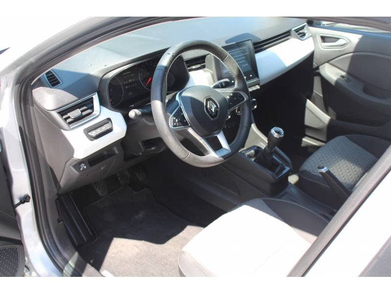 Renault Clio - Photo 24